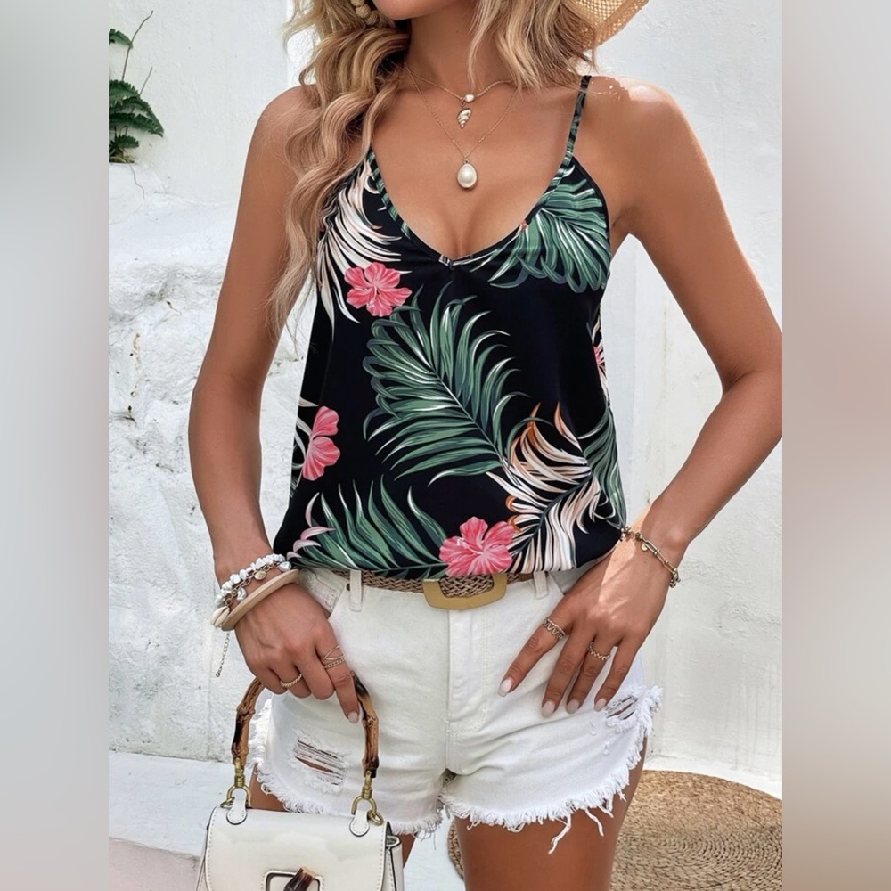 ****Sold**** Emery Rose Tropical Flower Palm Leaves Print Black Cami Top Small